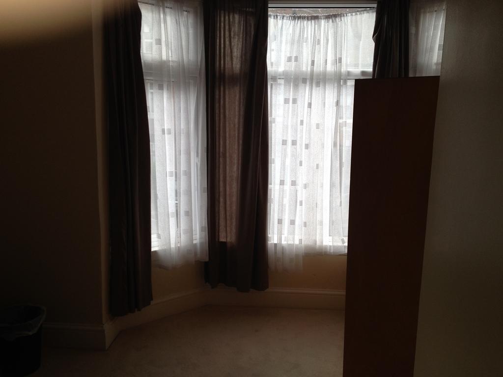 The Westfield Apartment Sandown Room photo